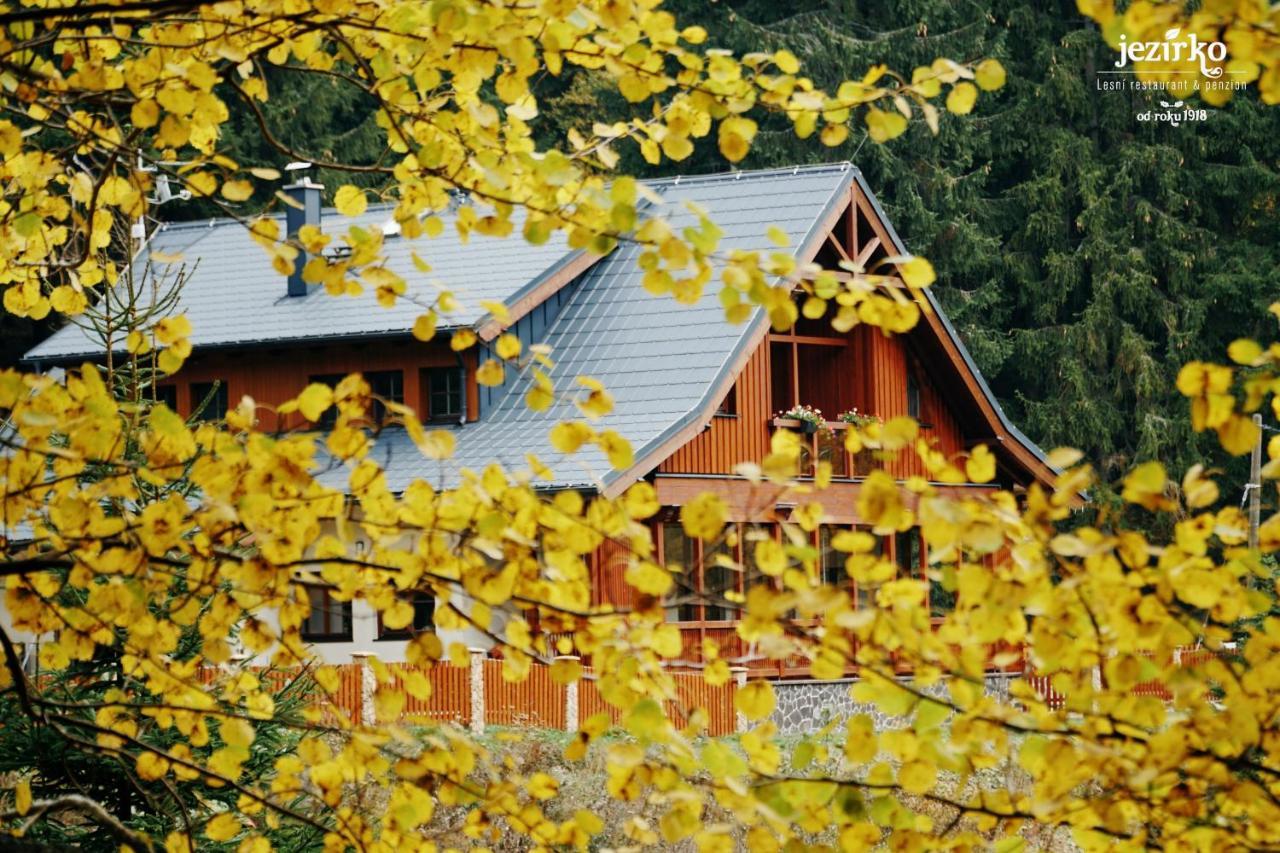 Jezírko lesní restaurant&penzion Jáchymov Exterior foto